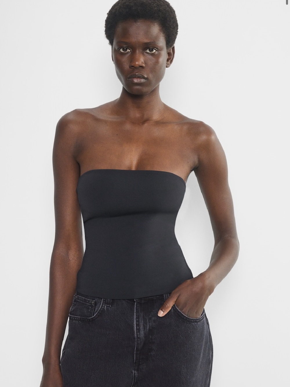 Aritzia contour top